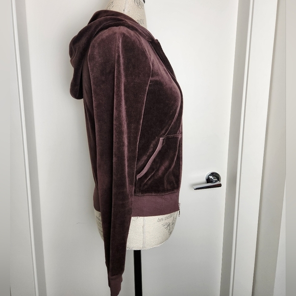 Vintage Juicy Velour Sweatshirt - Picture 12 of 15